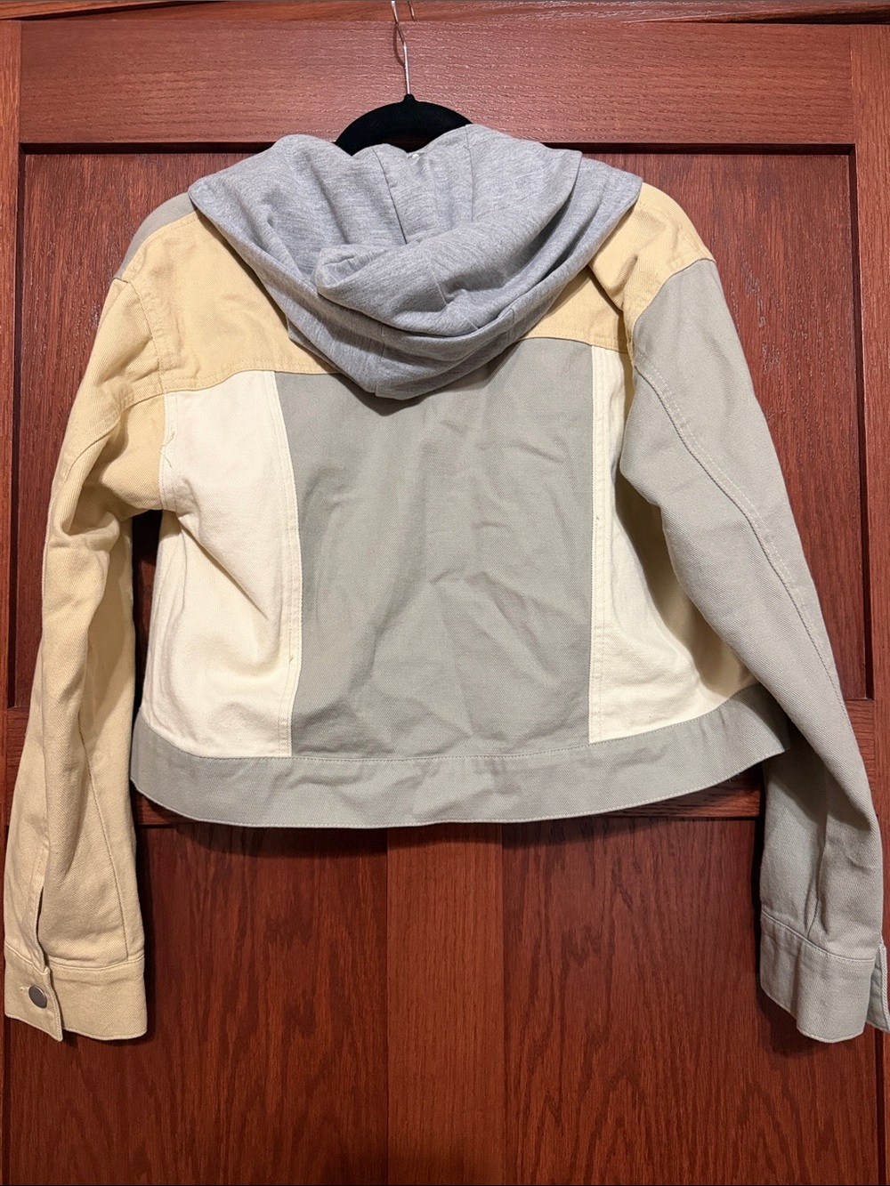 BKE Women's Colorblock Cropped Jacket in Beige, Cream, Gray, NWT - Picture 7 of 8